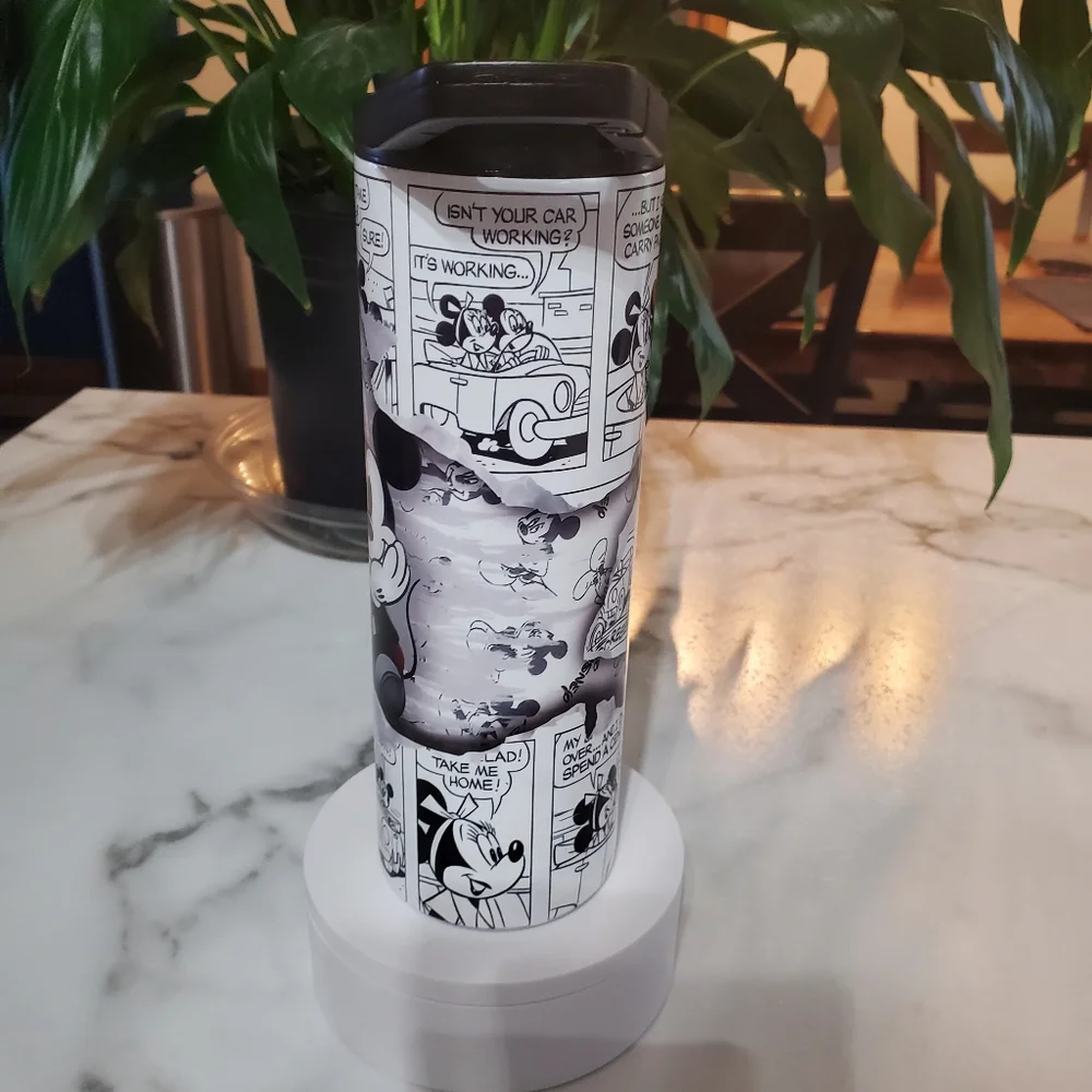 Mickey Mouse Comic Strip 20oz Tumbler  with duo lids 🎉sale